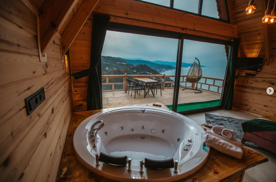 Dere Manzaralı Bungalov