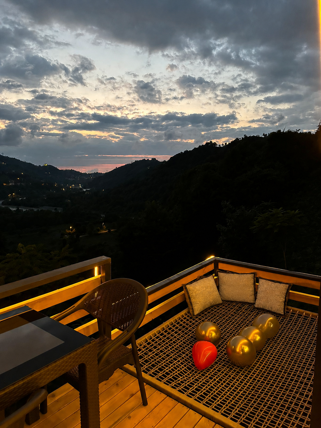 Dere Manzaralı Bungalov