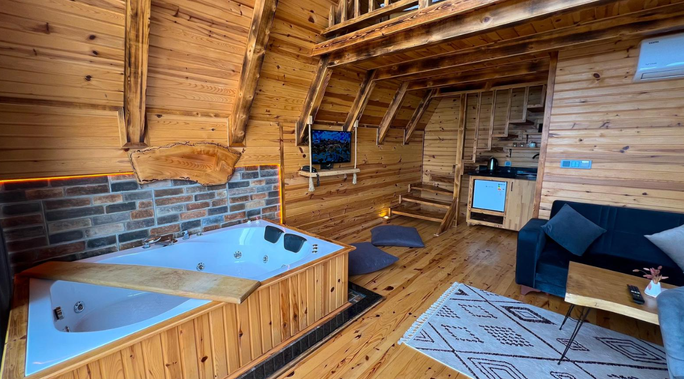 Dere Manzaralı Bungalov