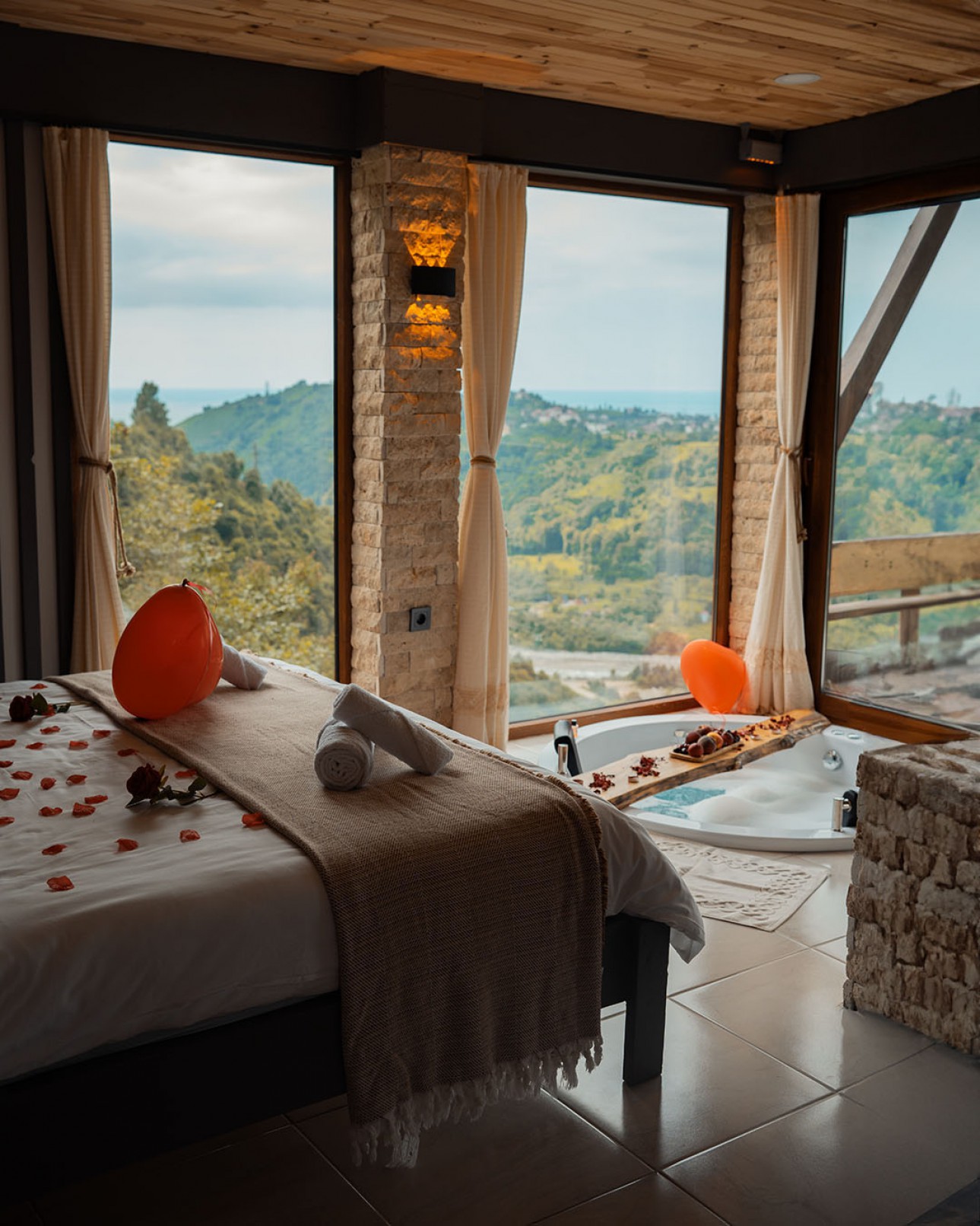 Dere Manzaralı Bungalov