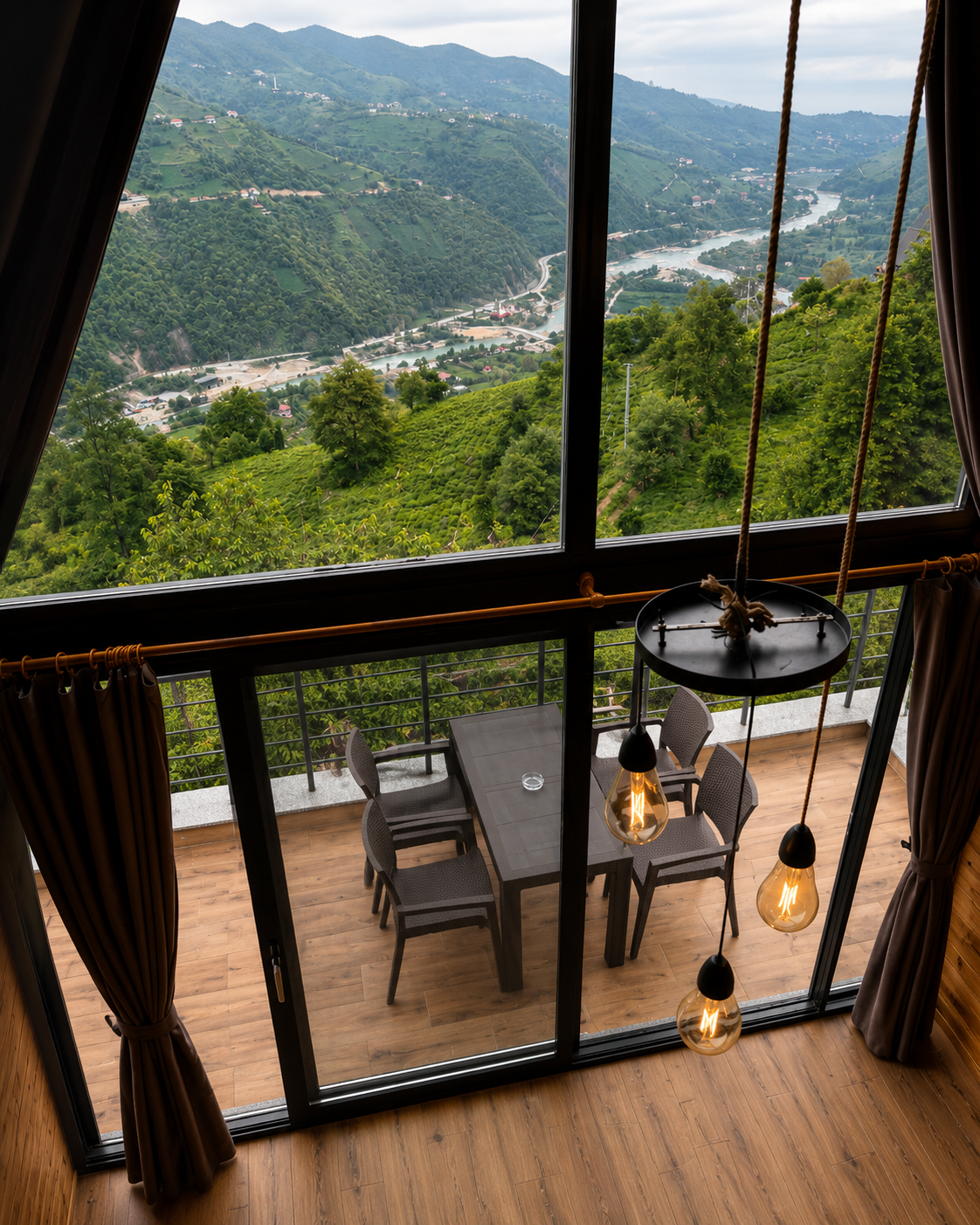 Dere Manzaralı Bungalov