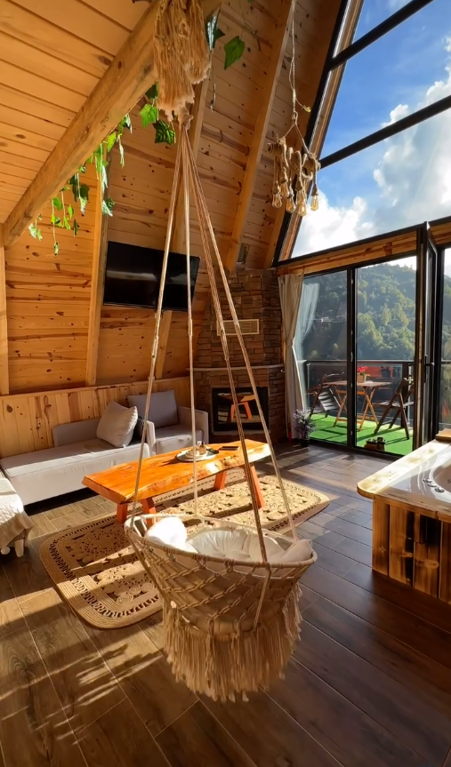 Dere Manzaralı Bungalov