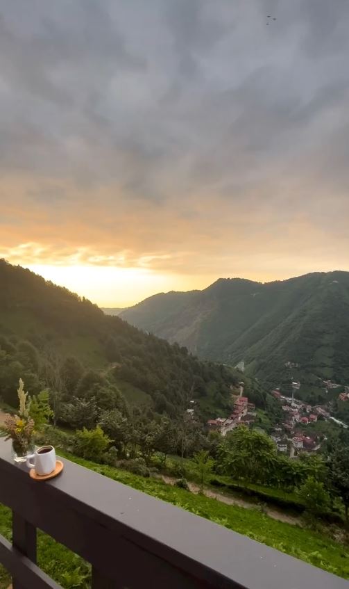 Dere Manzaralı Bungalov